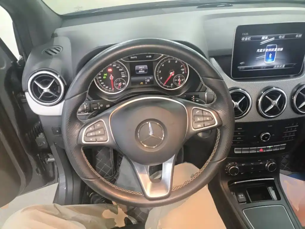 Mercedes-Benz B-Class — фото 11