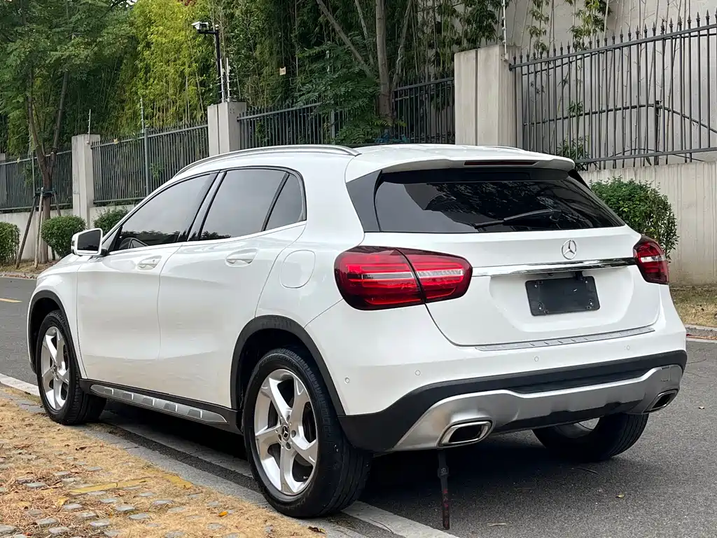 Mercedes-Benz GLA — фото 5