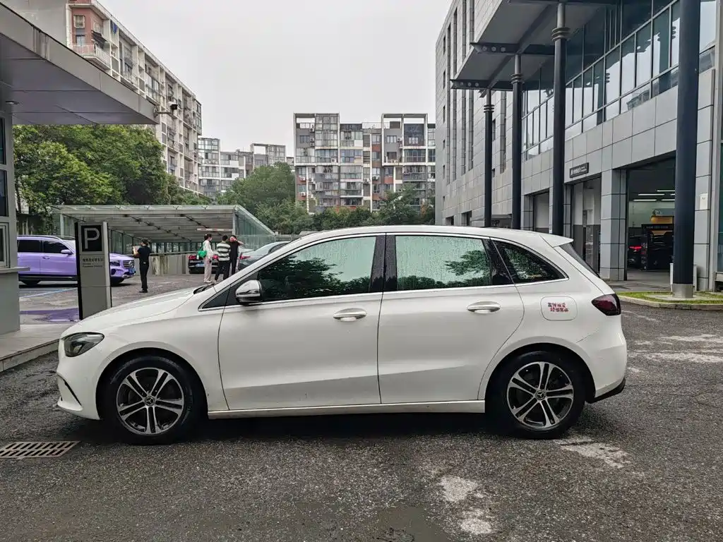 Mercedes-Benz B-Class — фото 7