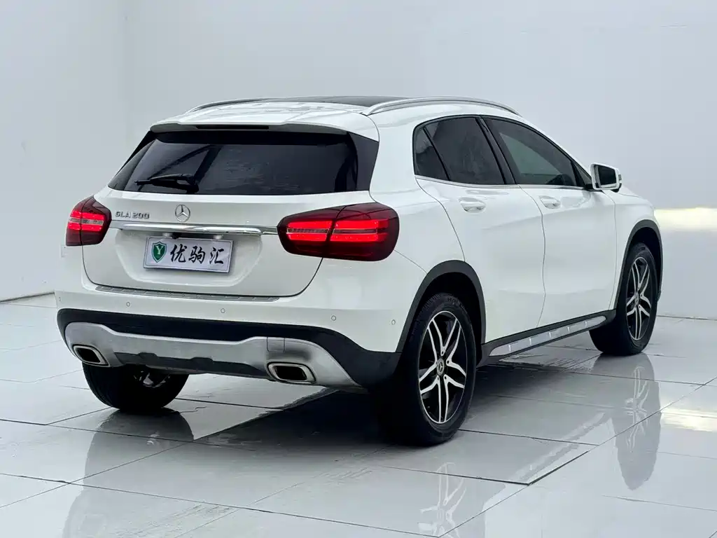 Mercedes-Benz GLA — фото 4