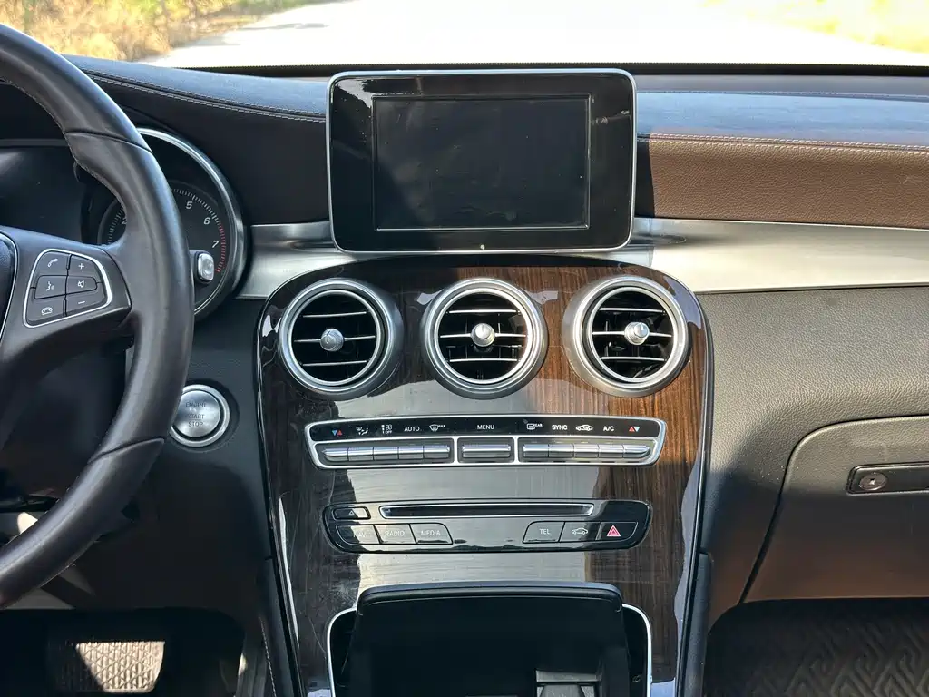 Mercedes-Benz GLC — фото 14