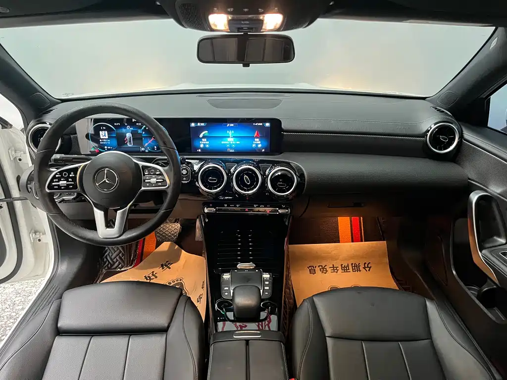 Mercedes-Benz A-Class — фото 10