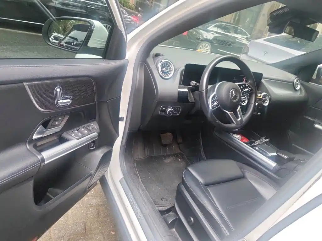 Mercedes-Benz GLA — фото 17