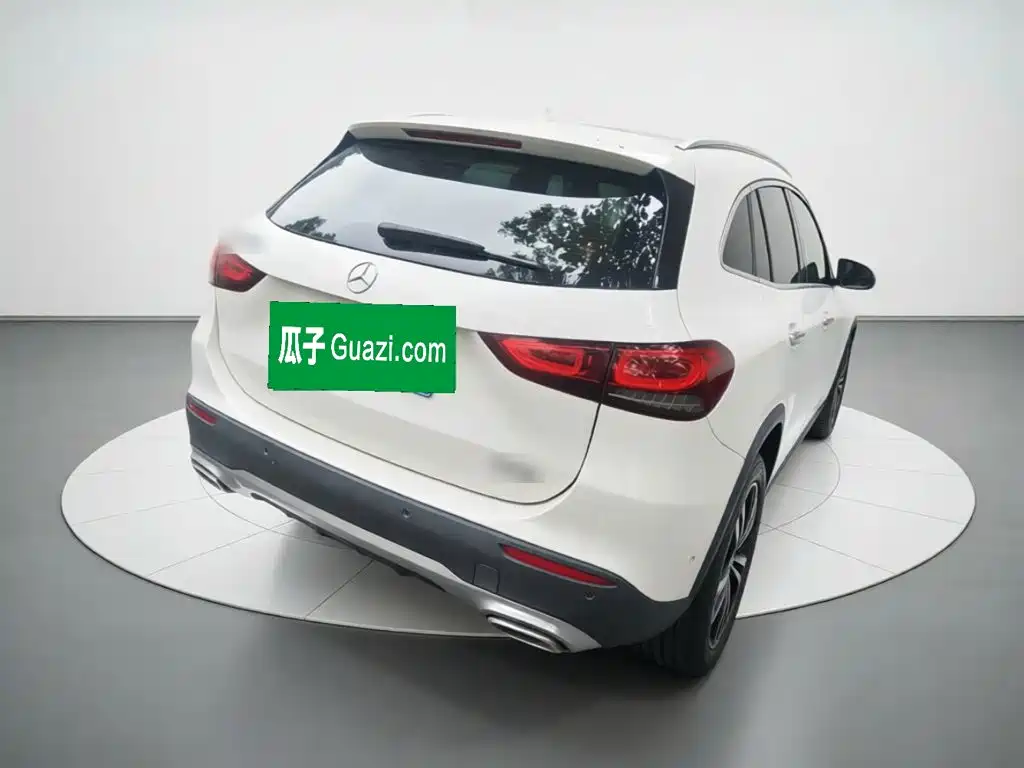 Mercedes-Benz GLA — фото 6