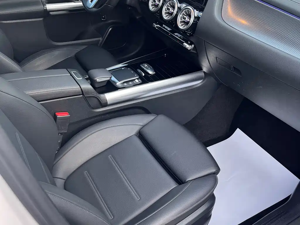 Mercedes-Benz GLA — фото 6