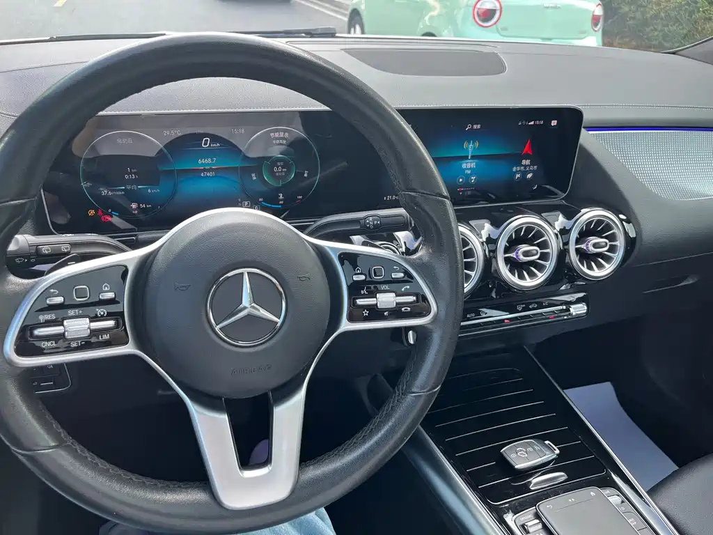 Mercedes-Benz GLA — фото 8