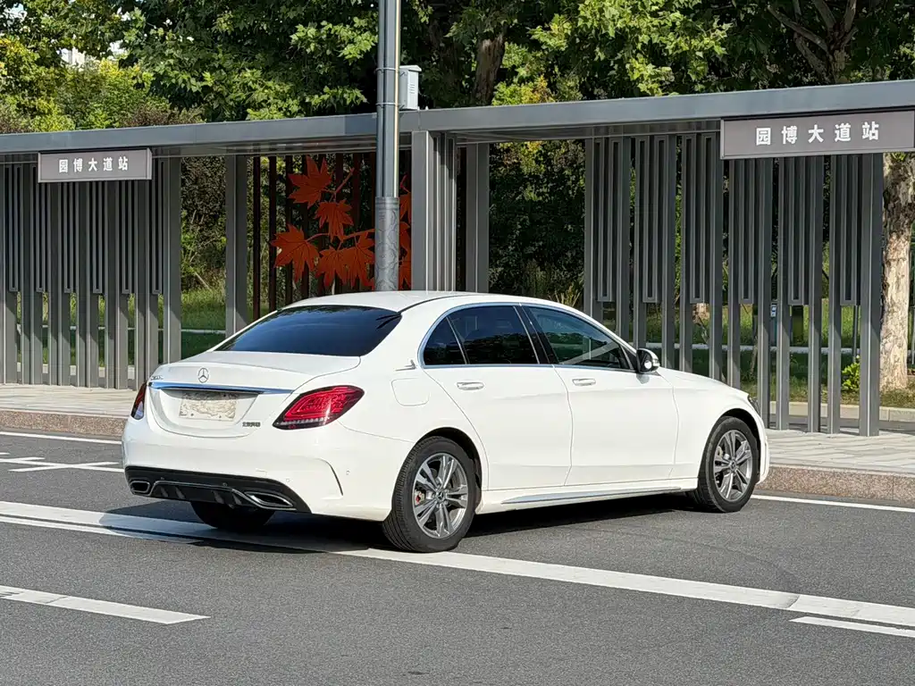 Mercedes-Benz C-Class — фото 7
