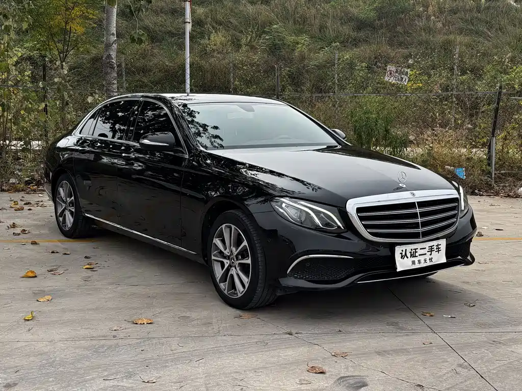 Mercedes-Benz E-Class — фото 3