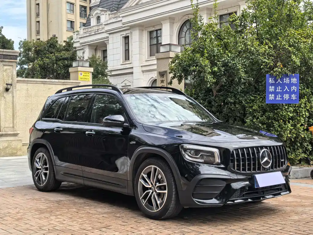 Mercedes-Benz GLB AMG — фото 3