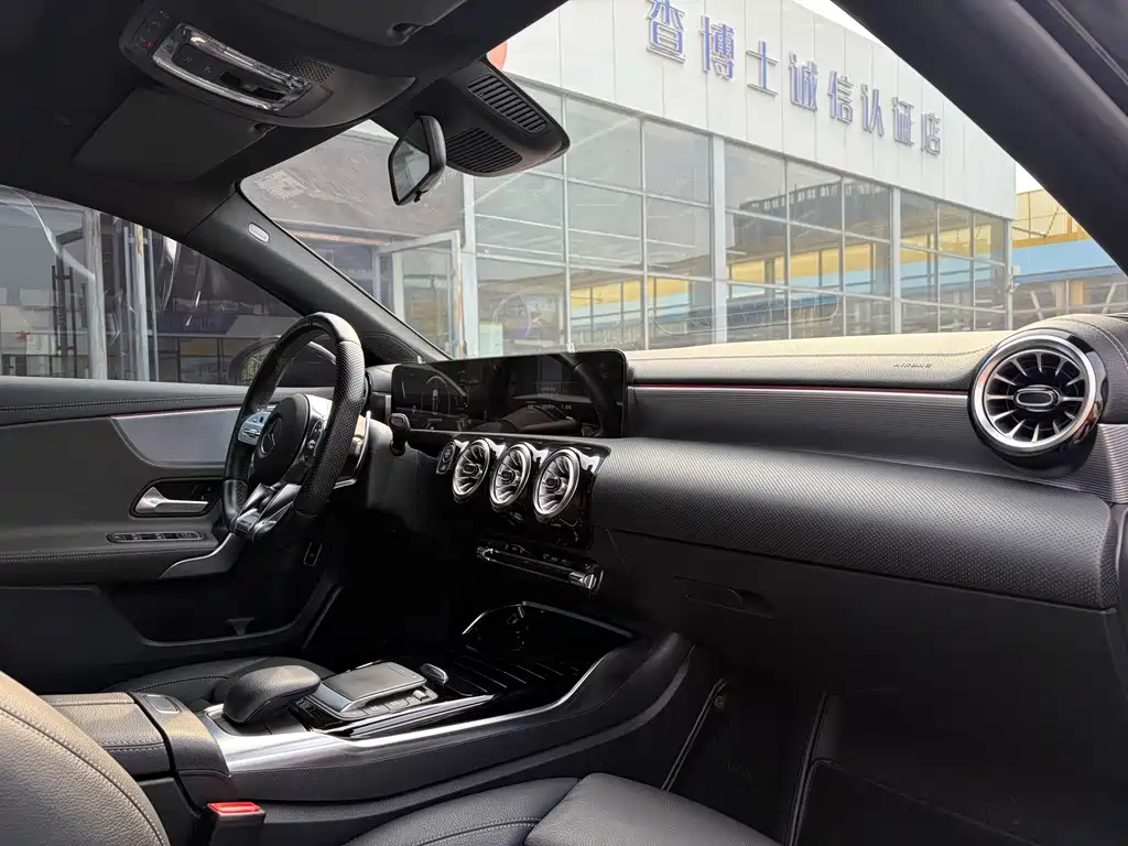 Mercedes-Benz A-Class AMG — фото 6