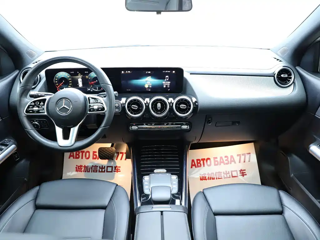 Mercedes-Benz GLA — фото 15