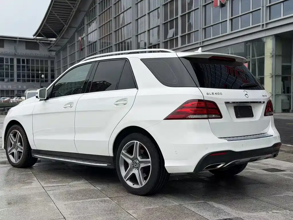 Mercedes-Benz GLE (Import) — фото 10