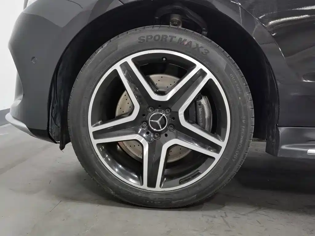Mercedes-Benz GLE AMG — фото 17