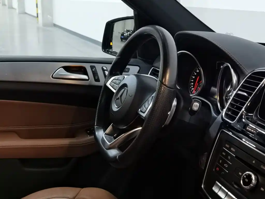 Mercedes-Benz GLE AMG — фото 22