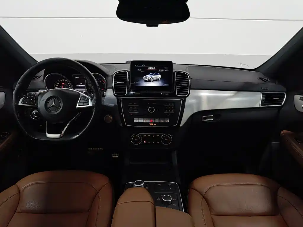 Mercedes-Benz GLE AMG — фото 5