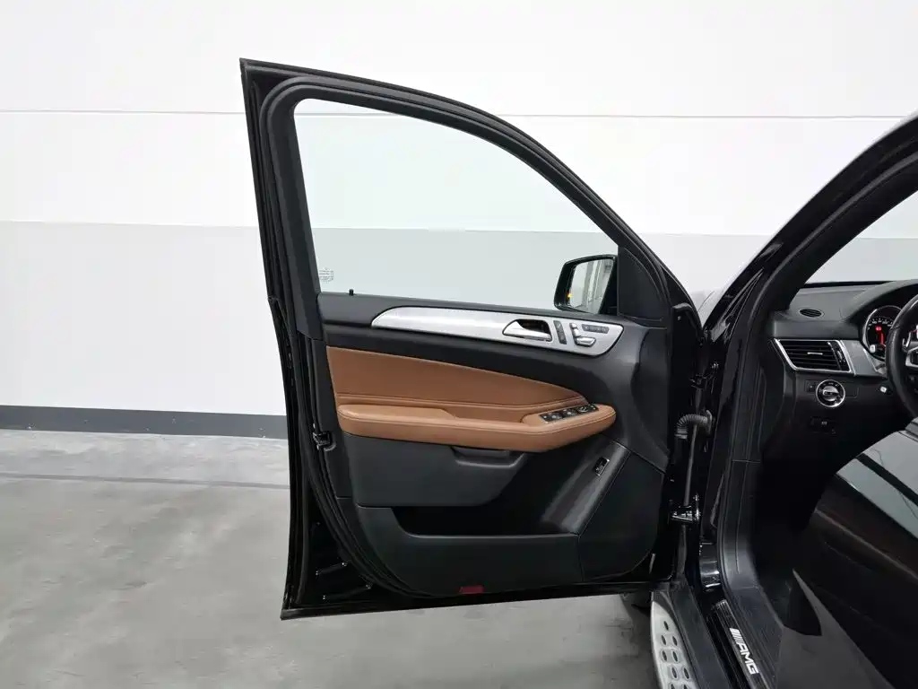 Mercedes-Benz GLE AMG — фото 8