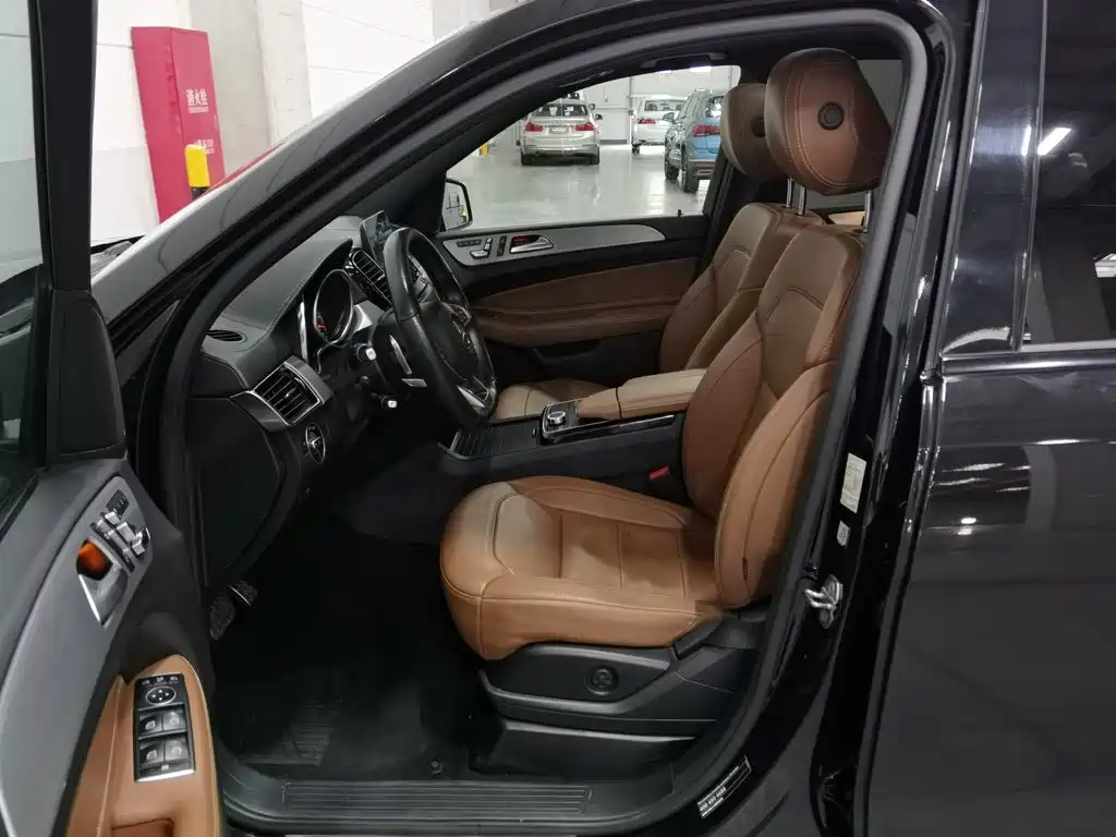Mercedes-Benz GLE AMG — фото 10