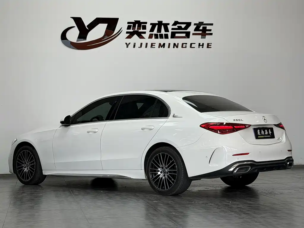 Mercedes-Benz C-Class — фото 10