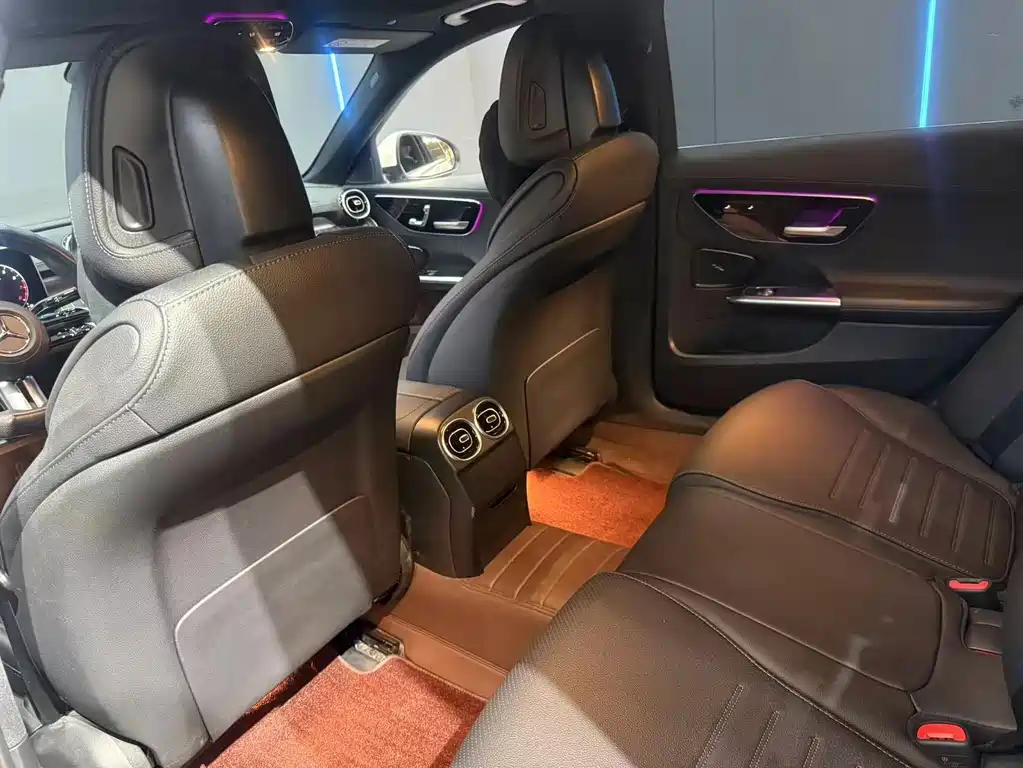 Mercedes-Benz C-Class — фото 10