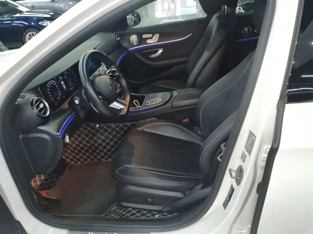 Mercedes-Benz E-Class (Import) — фото 15