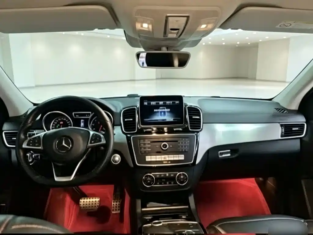 Mercedes-Benz GLE Coupe AMG — фото 6