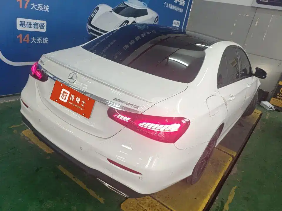 Mercedes-Benz E-Class (Import) — фото 4