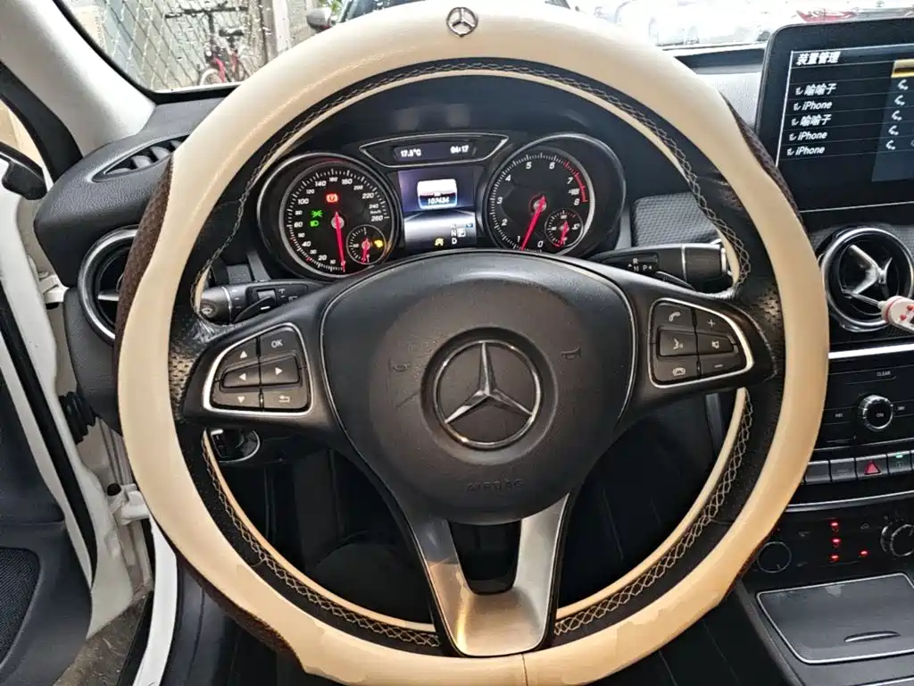 Mercedes-Benz GLA — фото 11