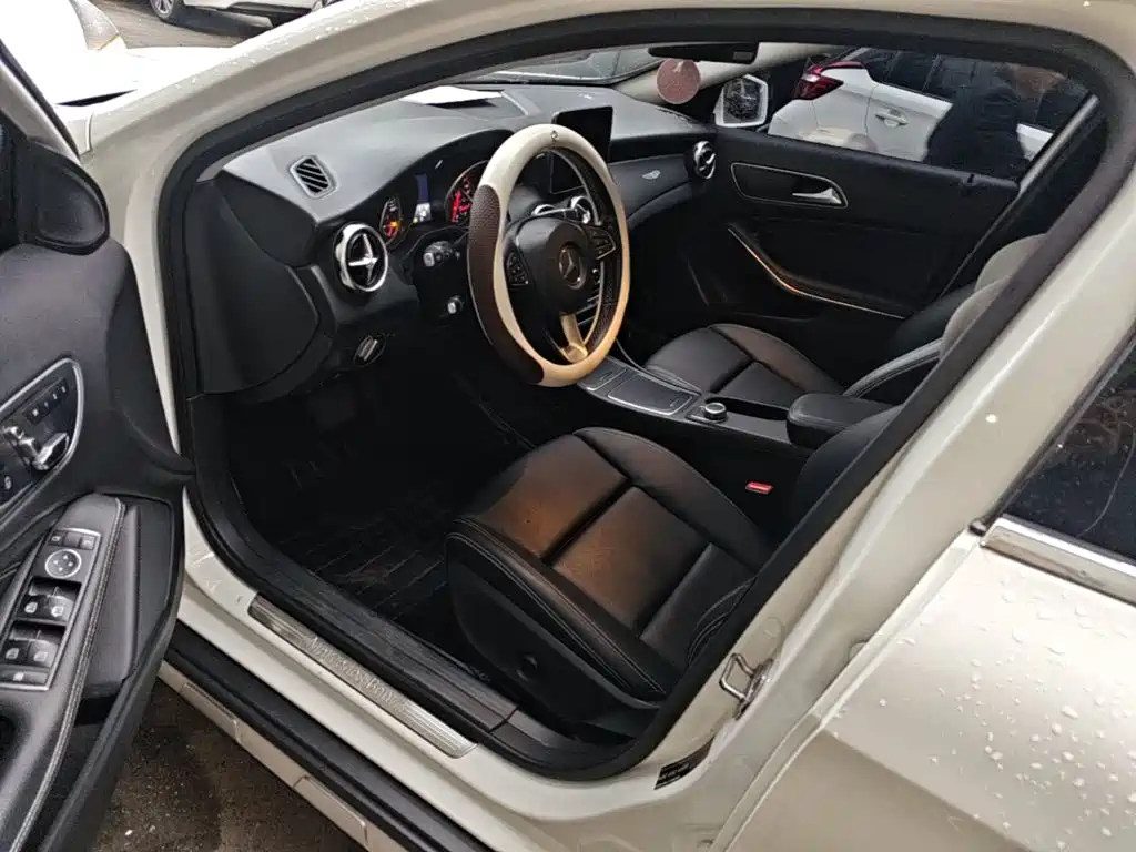 Mercedes-Benz GLA — фото 15