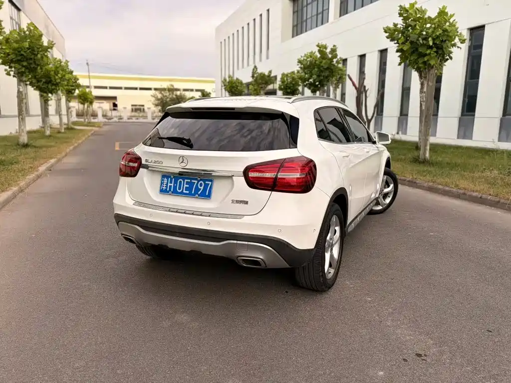 Mercedes-Benz GLA — фото 3