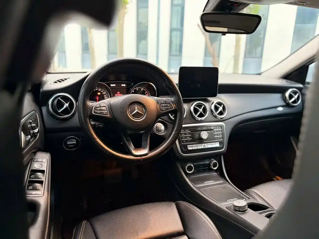 Mercedes-Benz GLA — фото 4