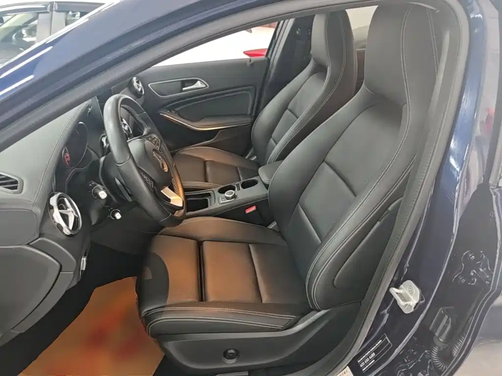 Mercedes-Benz GLA — фото 15