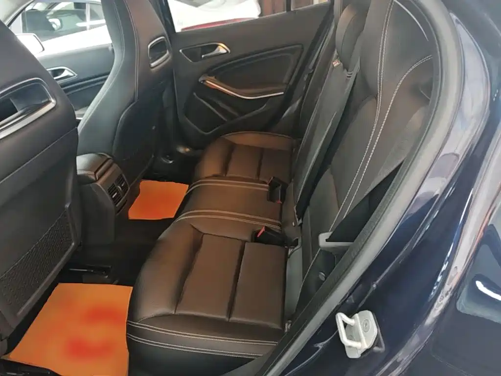 Mercedes-Benz GLA — фото 17