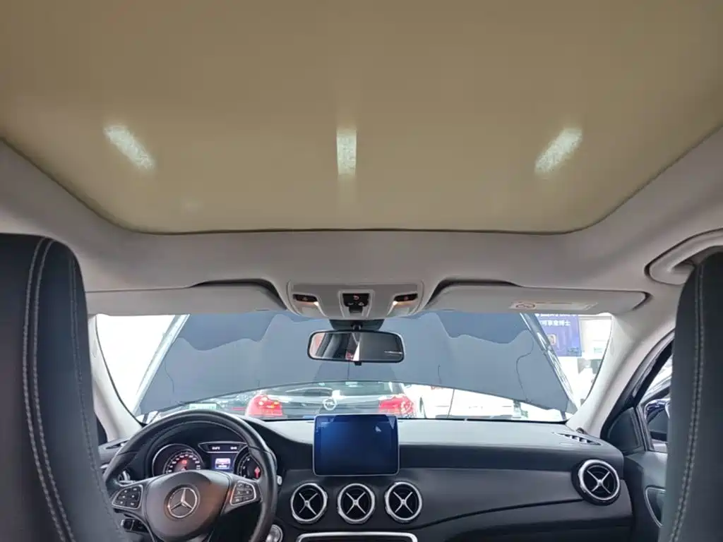 Mercedes-Benz GLA — фото 18
