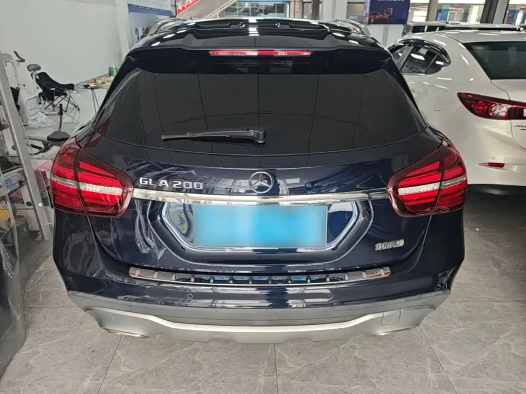 Mercedes-Benz GLA — фото 6