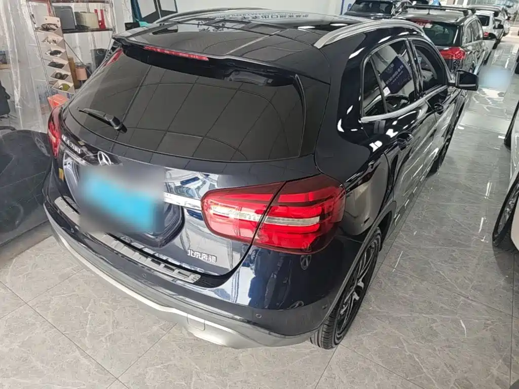 Mercedes-Benz GLA — фото 7