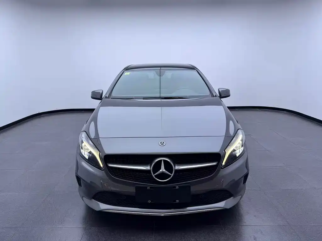 Mercedes-Benz A-Class (Import) — фото 2