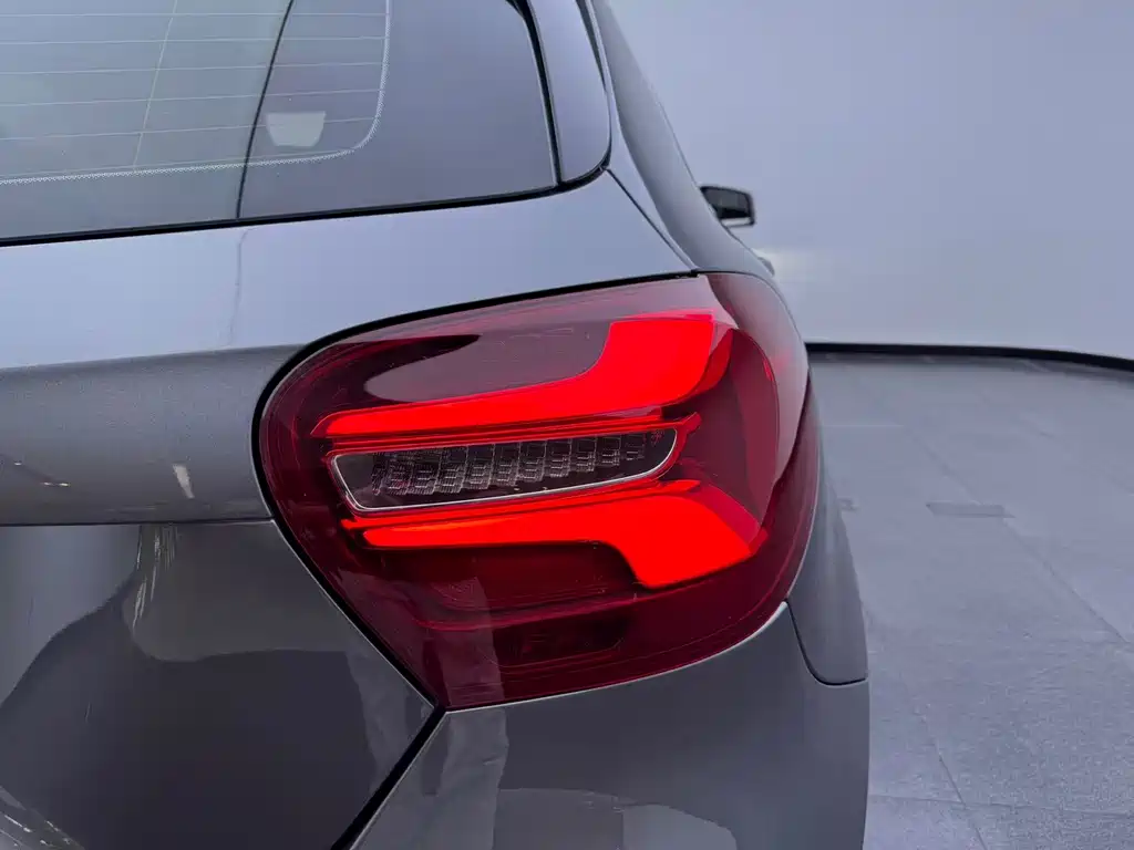 Mercedes-Benz A-Class (Import) — фото 11