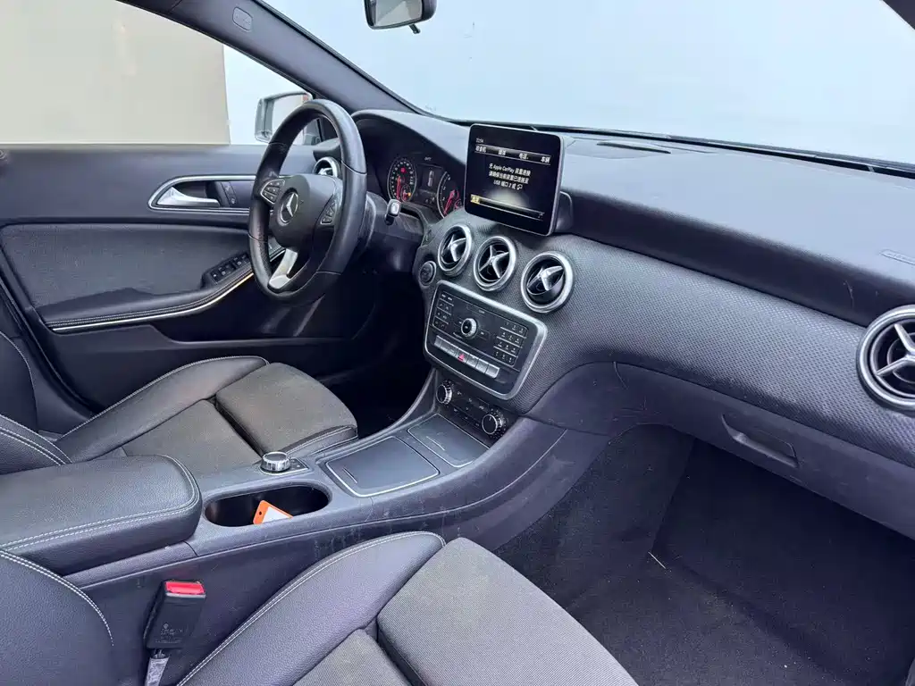 Mercedes-Benz A-Class (Import) — фото 6