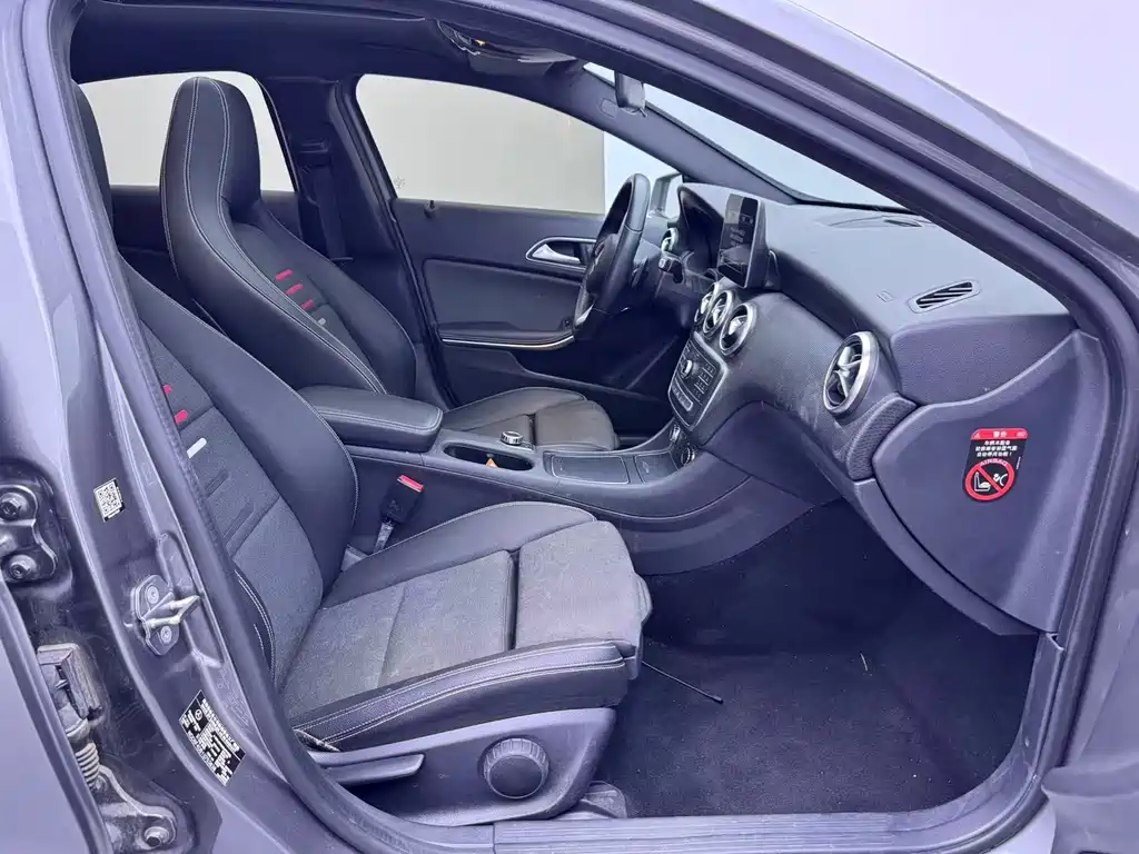 Mercedes-Benz A-Class (Import) — фото 7