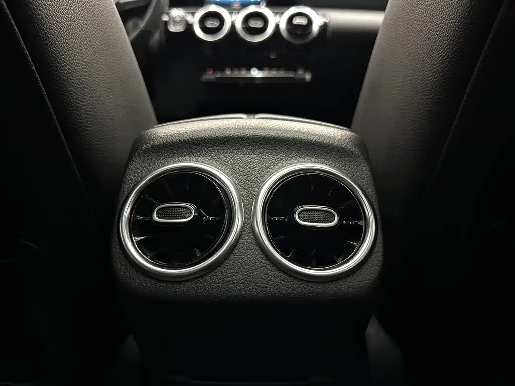 Mercedes-Benz A-Class — фото 18