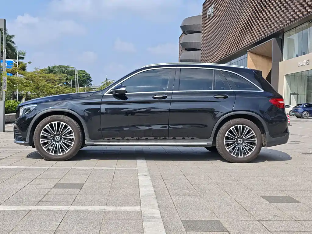 Mercedes-Benz GLC — фото 9
