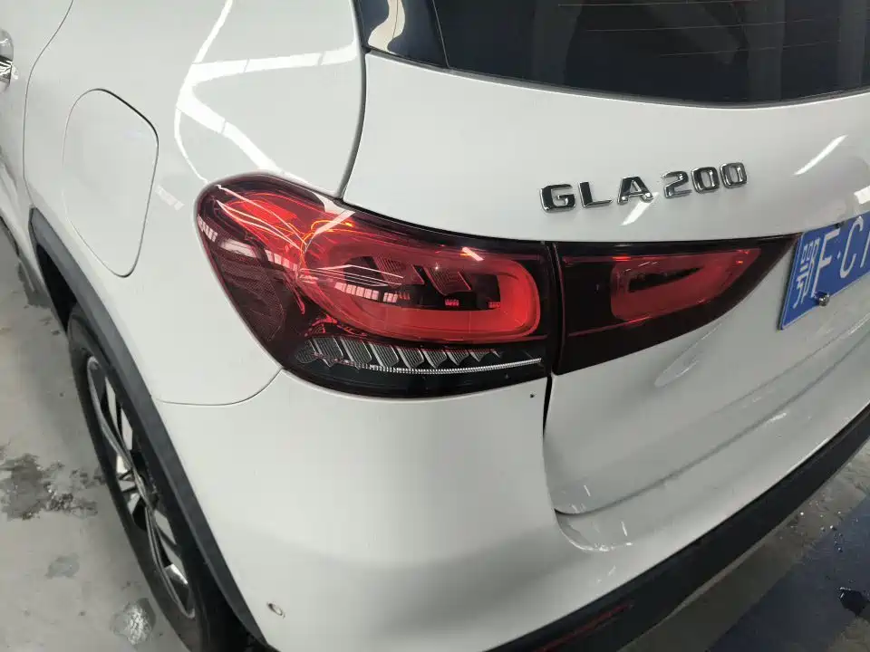 Mercedes-Benz GLA — фото 10