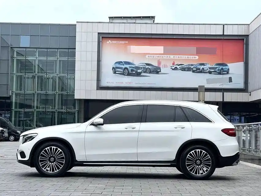 Mercedes-Benz GLC — фото 4