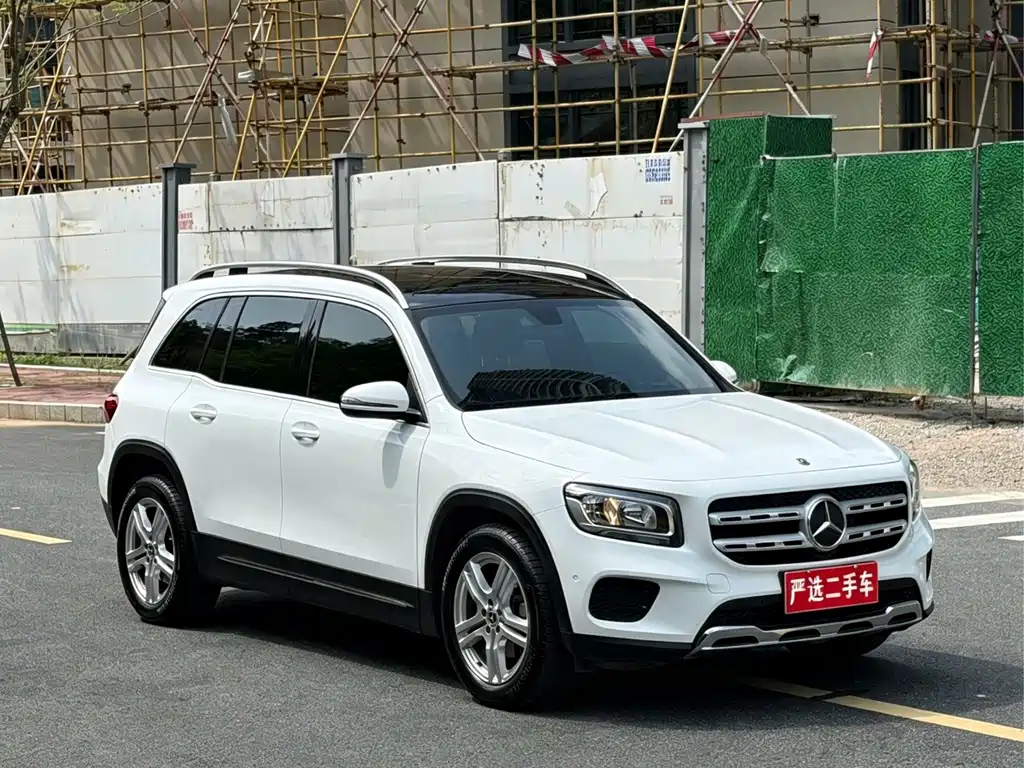 Mercedes-Benz GLB — фото 2