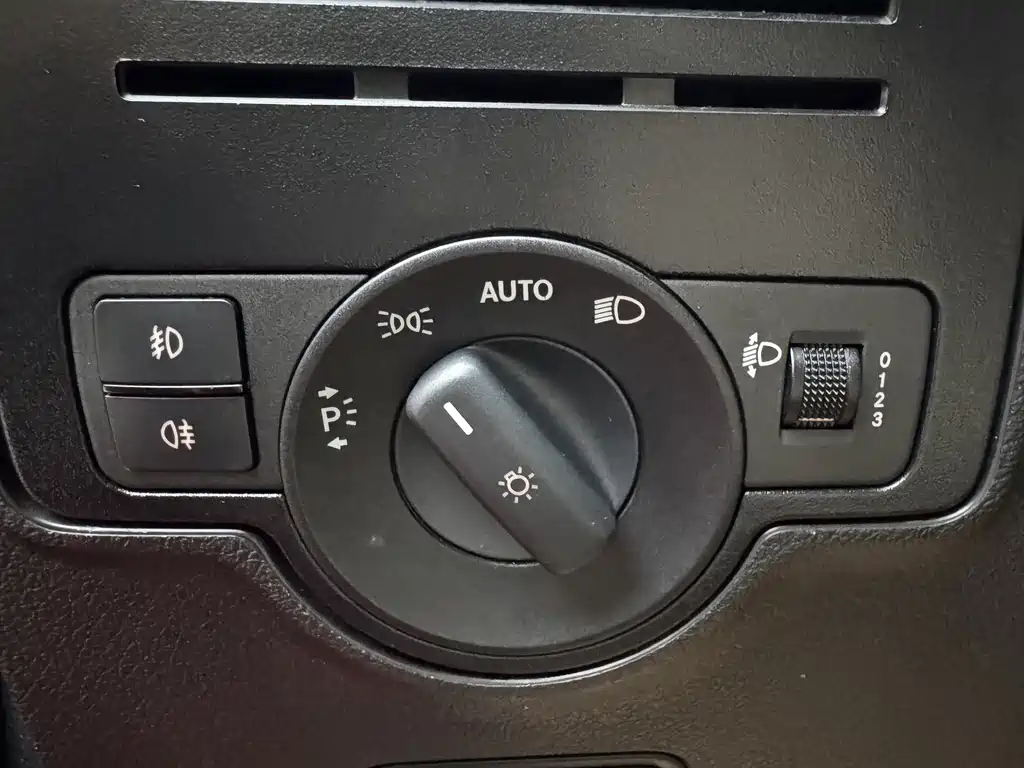 Mercedes-Benz Vito — фото 16