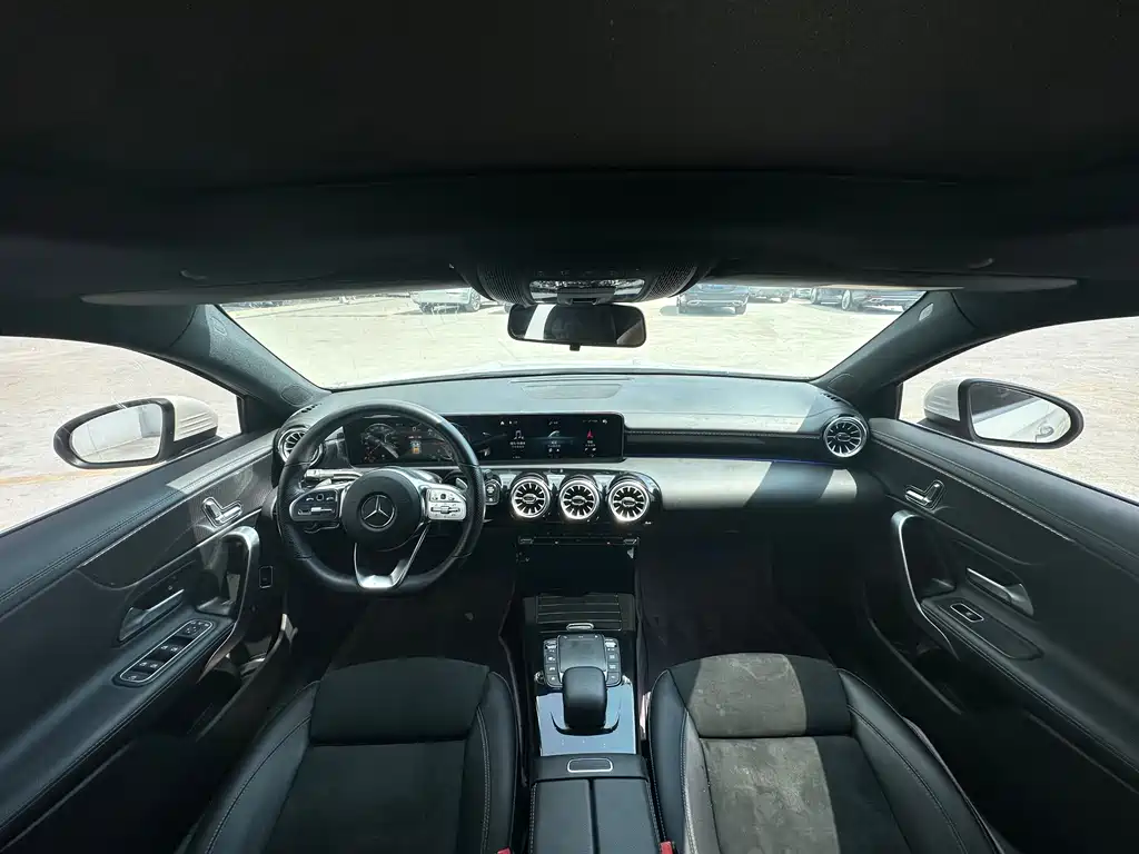 Mercedes-Benz A-Class — фото 14