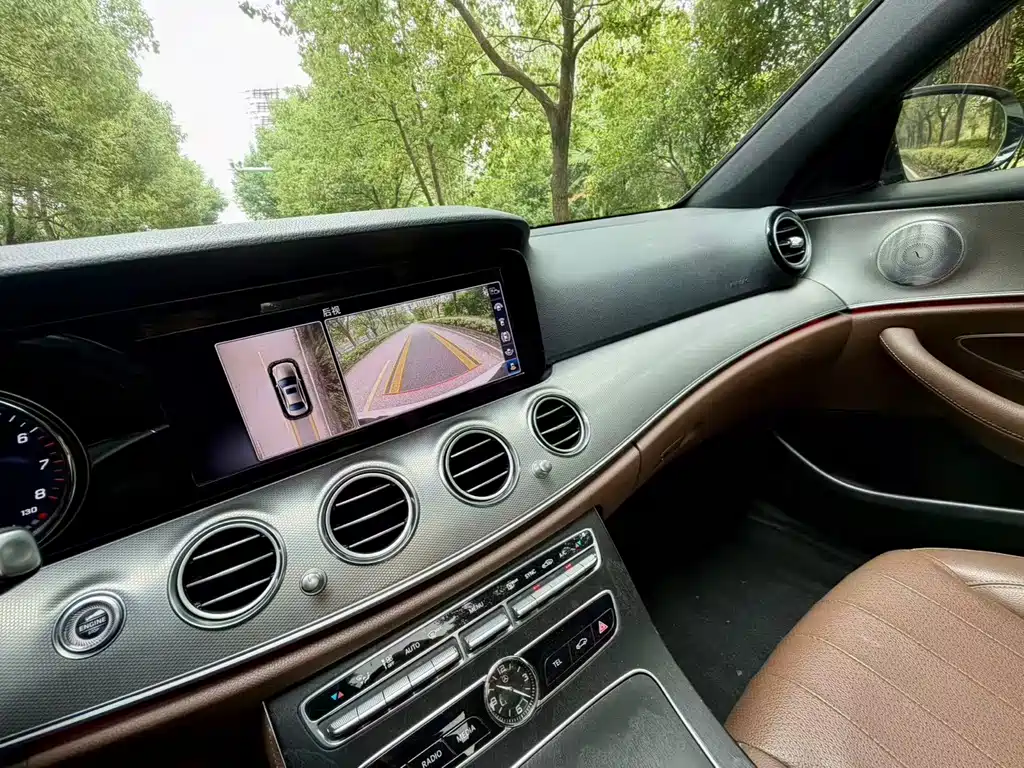Mercedes-Benz E-Class (Import) — фото 6