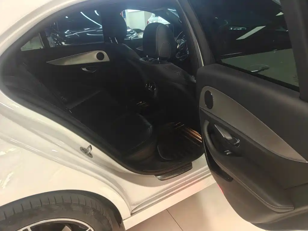 Mercedes-Benz E-Class (Import) — фото 10