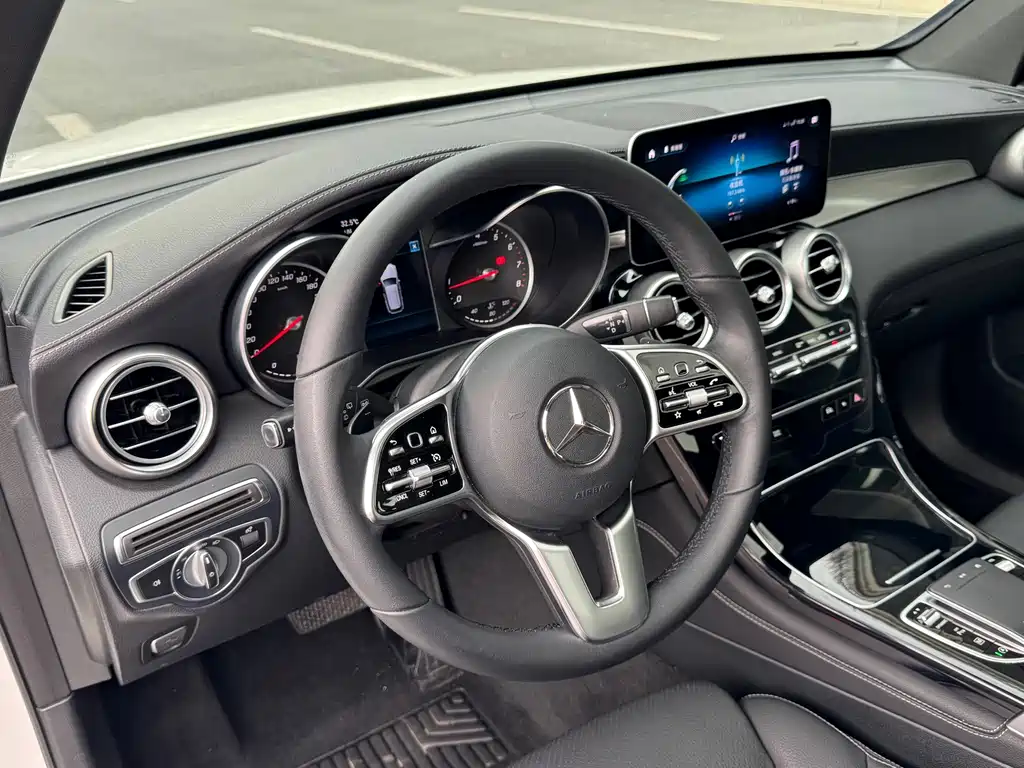 Mercedes-Benz GLC — фото 5