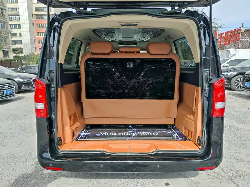 Mercedes-Benz Vito — фото 23